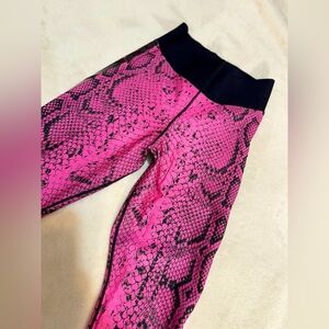Ultracor leggings python neon snake print